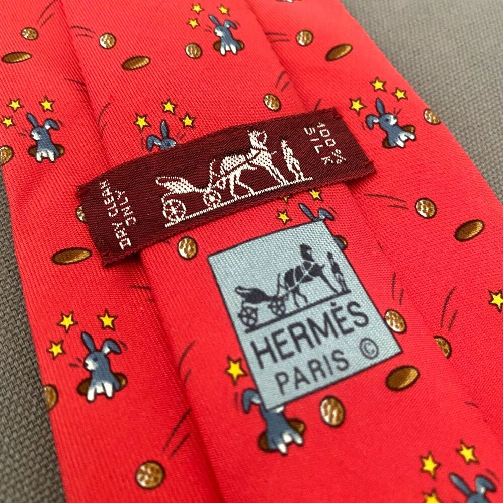 HERMES 100% Silk Tie Red Vintage Rabbit Golf Hole In One Pattern 7956 Necktie